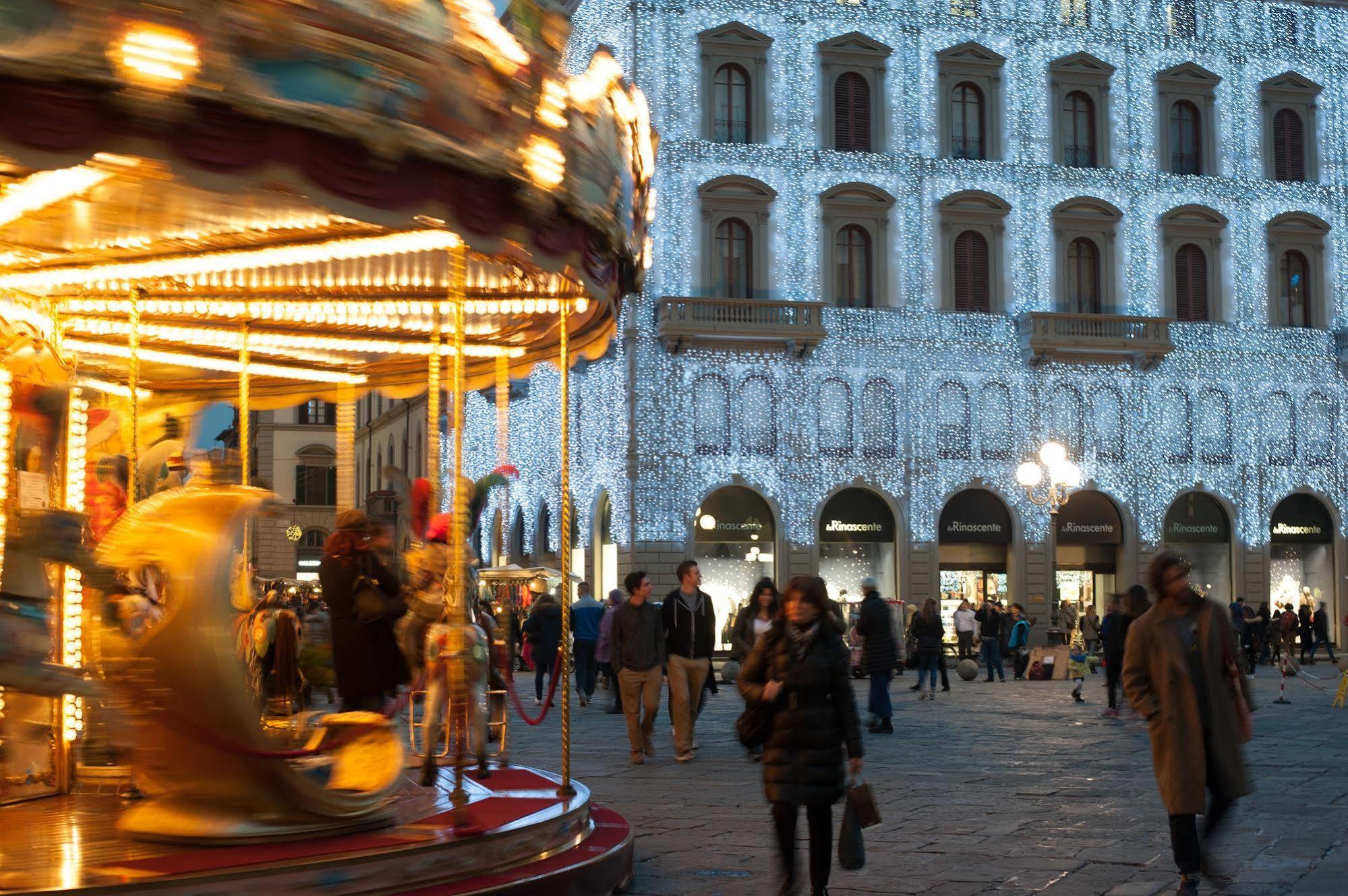 Cardinal Of - Recommended For Ages 25 To 55 Florença
